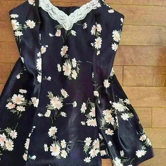 VINTAGE  | Cerie floral slip dress intimates nightgown size large - Picture 2 of 5